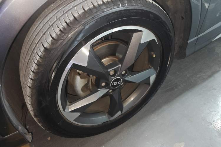 Used Audi Q3 2021 35 TFSI Fashion Dynamic Model Exterior 4