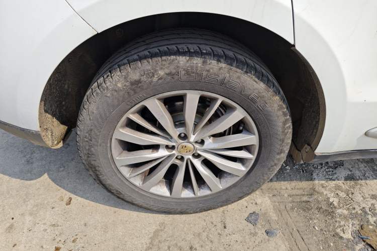 Used Zotye SR9 2017 2.0T Manual "Ultimate Light" Edition
