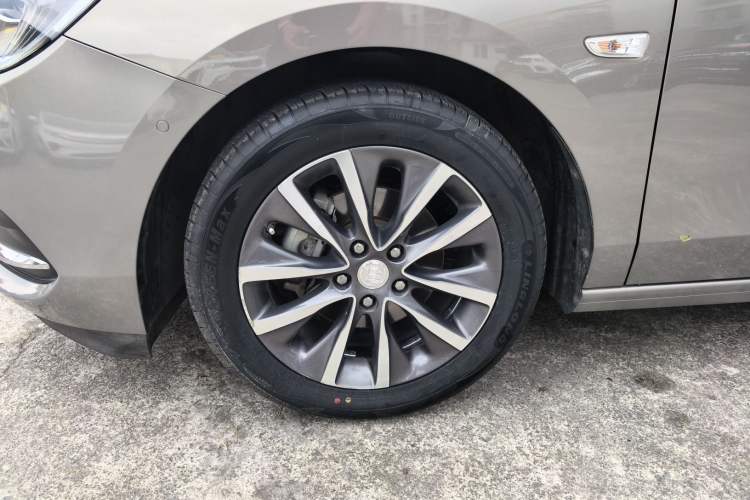 Used Buick GL6 2019 18T 6-Seater Connected Luxury Version China VI Standard Left Front Wheel Hub