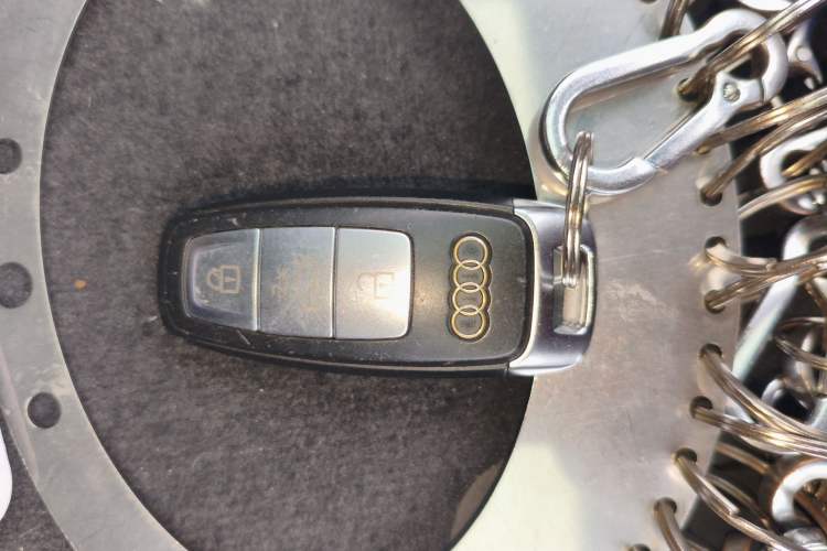 Used Audi e-tron 2021 50 quattro Prestige Edition Vehicle Key