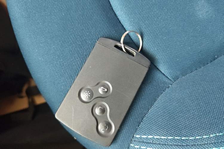 Used Renault Captur 2015 1.2T Automatic Standard Edition
