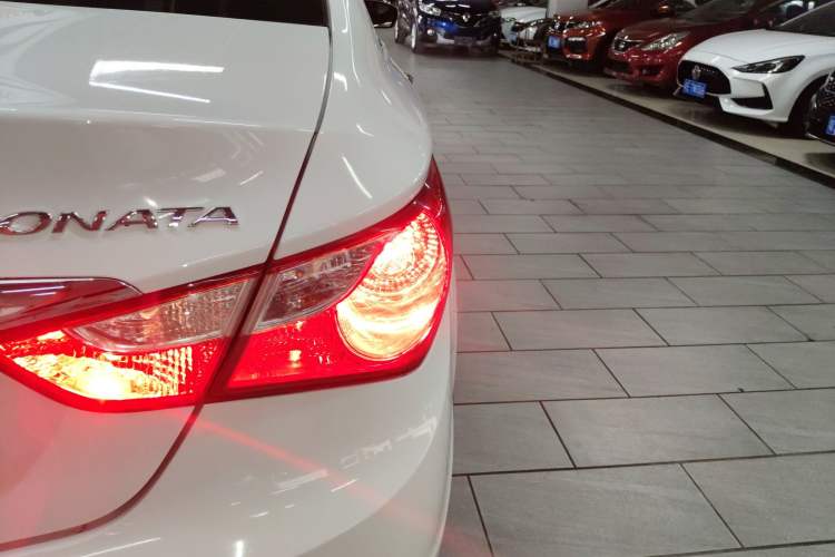 Used Hyundai Sonata 2013 2.0L Automatic Luxury Edition Exterior 3