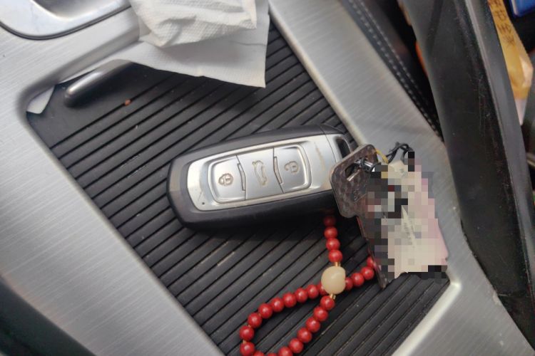 Used Geely Auto Emgrand X7 Sport 2018 1.8TD Automatic Two-Wheel Drive Smart Connect 4G Internet Edition Vehicle Key