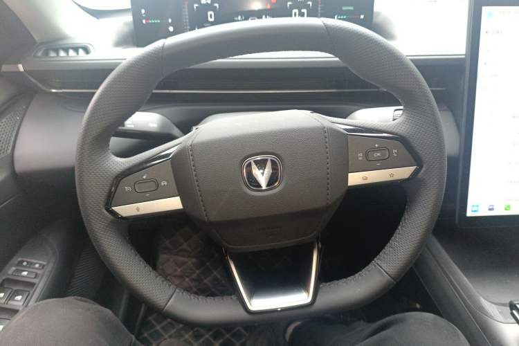 Used Changan Eado 2025 Blue Whale 1.5T 500Bar Prestige Model