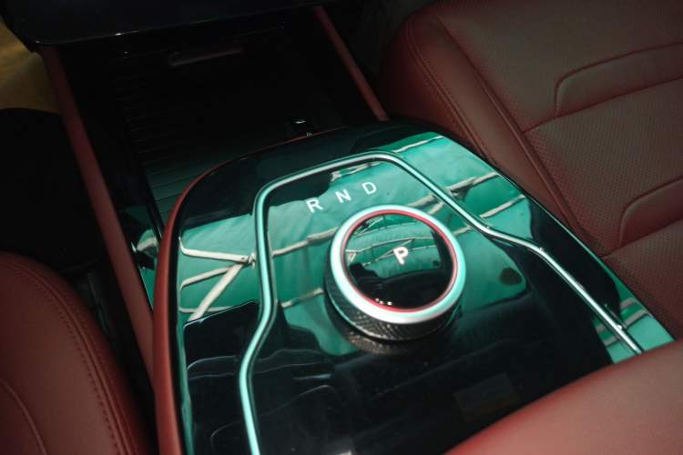 Used SERES SF5 2021 Four-Wheel Drive Freedom Expedition Edition
