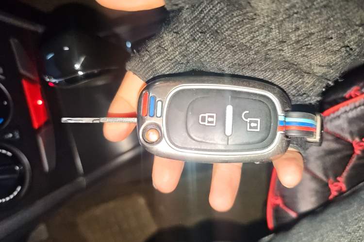 Used Dongfeng Aeolus H30 2013 CROSS 1.5L Automatic Luxury Model
