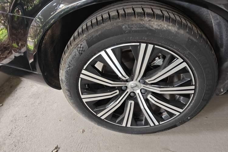 Used Volvo XC90 2023 B6 Zhiya Luxury 7-Seater