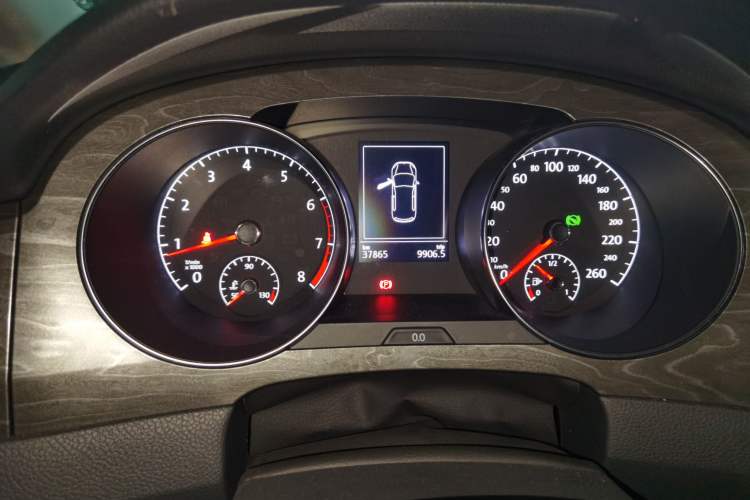 Used Volkswagen Golf Sportsvan 2016 230TSI Automatic Luxury Version Instrument Cluster