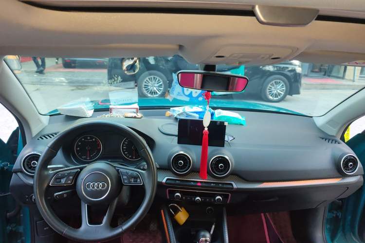 Used Audi Q2L 2021 35 TFSI Fashion Dynamic Model Center Console