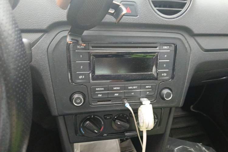 Used Volkswagen Jetta 2015 Value Edition 1.6L Manual Fashionable Style