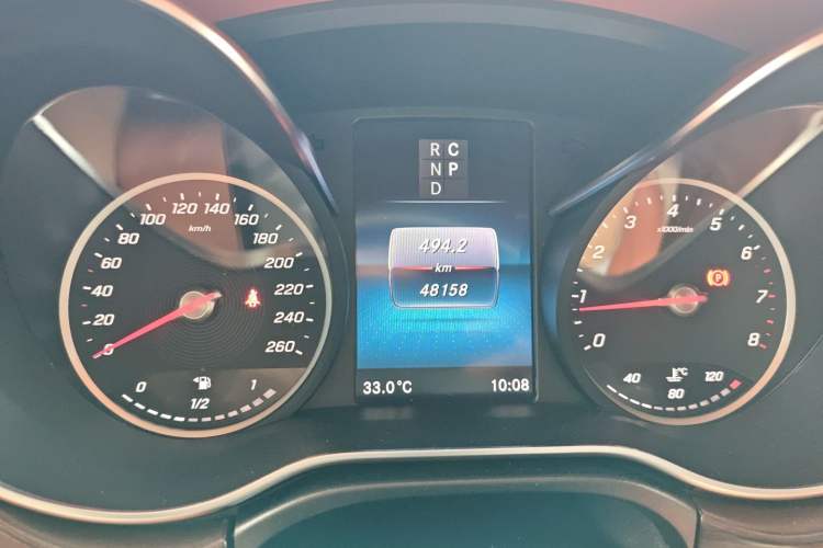 Used Mercedes-Benz V-Class 2022 V 260 Avantgarde Edition
