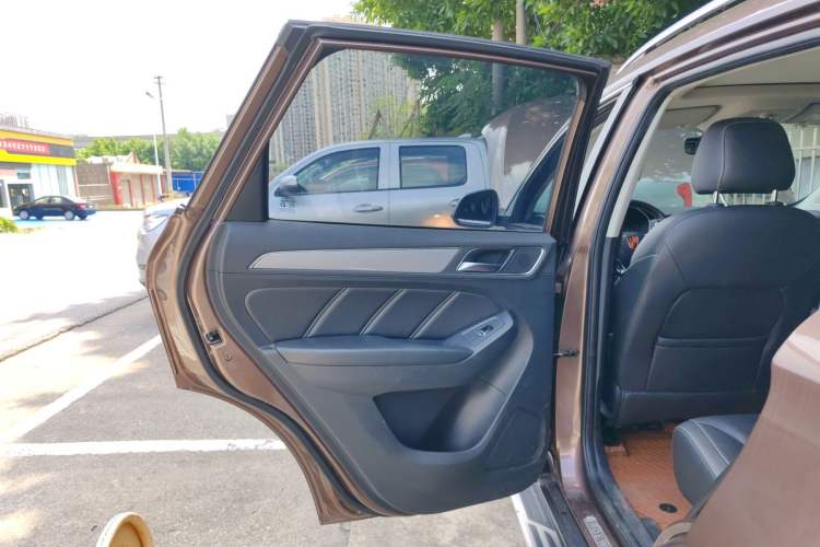 Used Roewe RX5 2018 20T Two-Wheel Drive Automatic Flagship Edition
