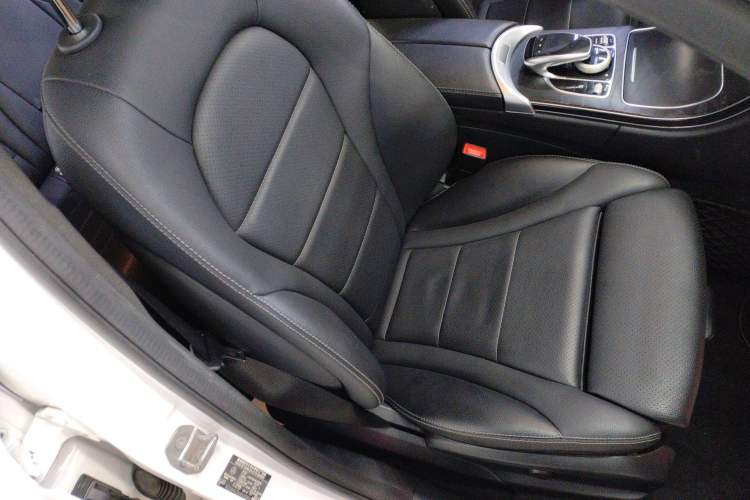 Used Mercedes-Benz C-Class 2017 C 200 station wagon Right Front Seat