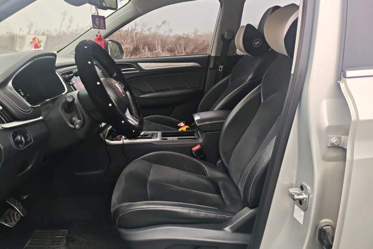 Used Roewe RX5 New Energy 2017 eRX5 50T Hybrid Connected Prestige Flagship Edition Left Front Seat