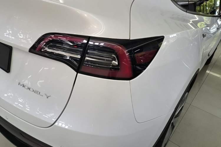 Used Tesla Model Y 2022 Rear-Wheel-Drive Version