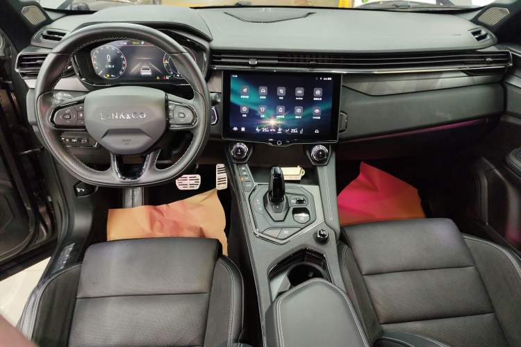 Used Lynk & Co 01 EM-P 2021 1.5TD PHEV Halo Audio And AC Panel