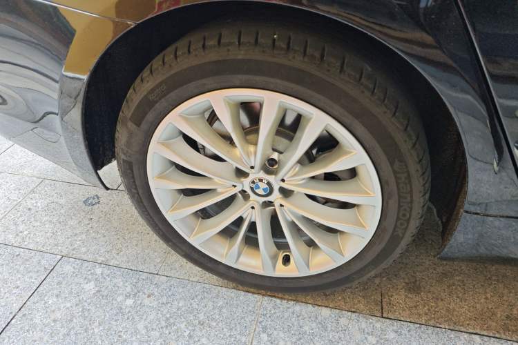 Used BMW 5 Series 2018 525Li Luxury Package