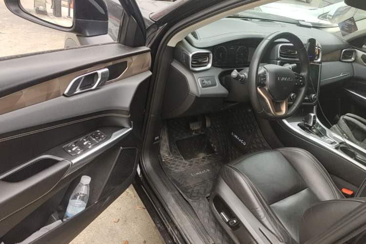 Used Lynk & Co 01 2018 2.0T Two-Wheel-Drive + Version