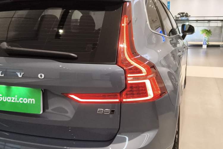 Used Volvo XC60 2023 B5 4x4 Smart Luxury Edition
