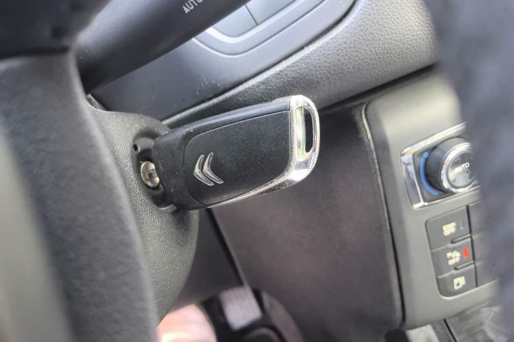 Used Citroen C5 2013 2.0L Automatic Luxury Model Vehicle Key