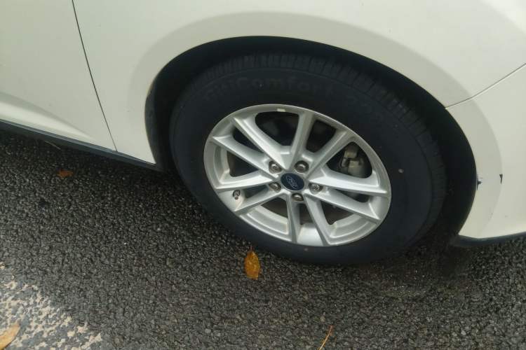 Used Ford Focus 2015 Hatchback 1.6L Automatic Fashion Edition