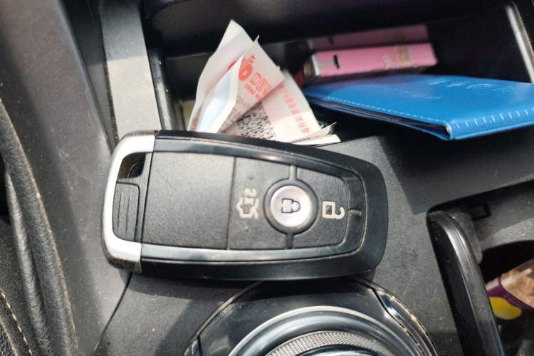 Used Ford Mondeo 2018 EcoBoost 180 Smart Control Fashion Model China VI Standard
