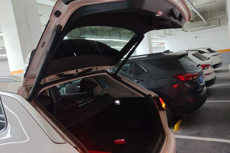 Used Volkswagen Tayron 2023 280TSI Two-Wheel-Drive Luxury Plus Advanced Version
