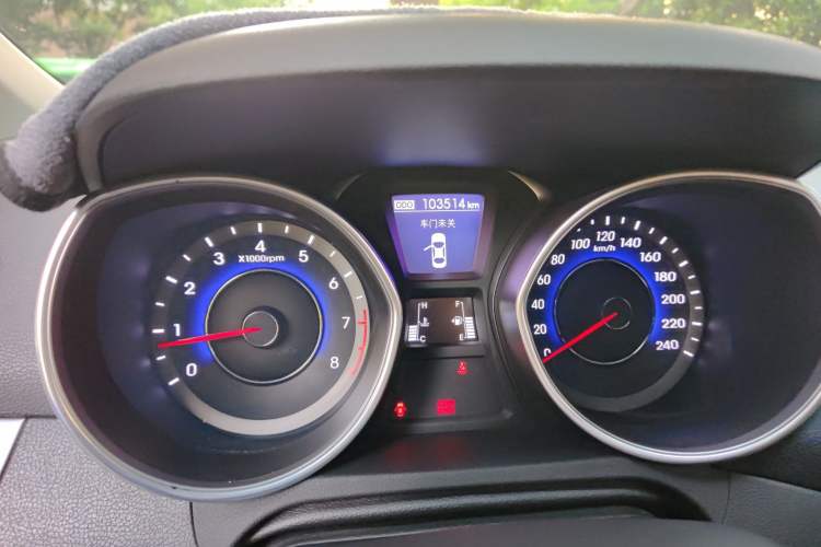 Used Hyundai Elantra (5th Generation / Langdong) 2016 1.6L Manual Luxury Model
