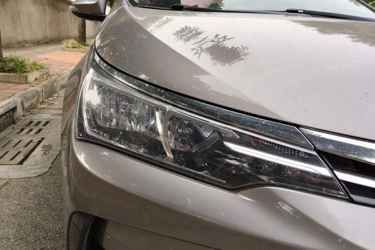 Used Toyota Corolla 2018 1.2T S-CVT GL Smart Enjoyment Version Right Front Headlight