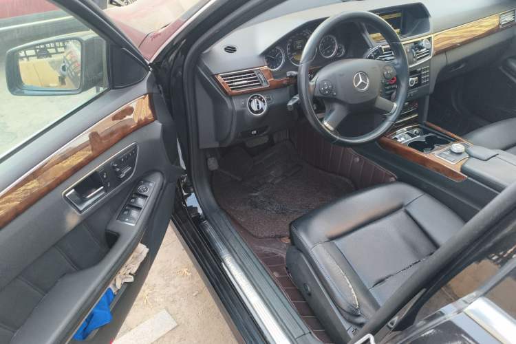 Used Mercedes-Benz E-Class 2012 E 200 L CGI Elegant Model