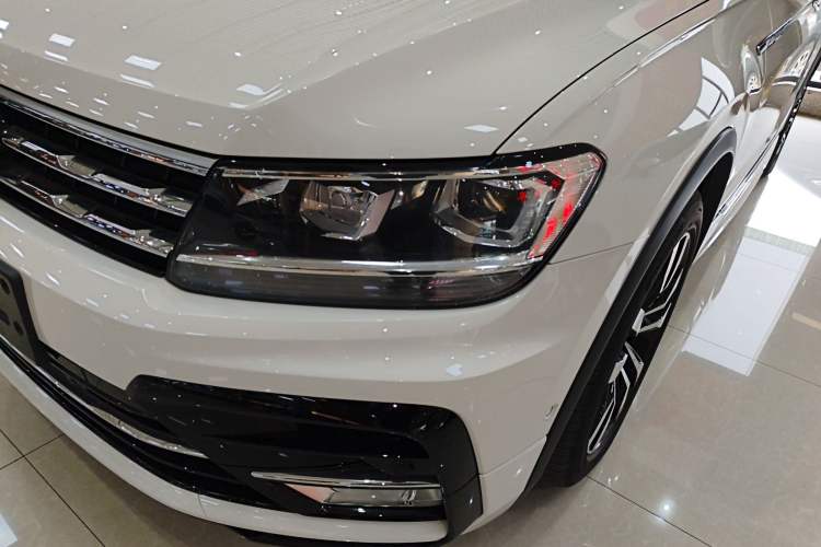 Used Volkswagen Tiguan L 2021 330TSI Automatic Two-Wheel Drive R-Line Enhanced Edition