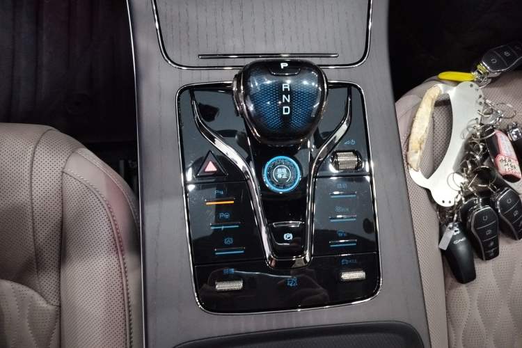 Used BYD Han 2025 EV with 701 km of Laser Radar-Enabled Intelligent Driving