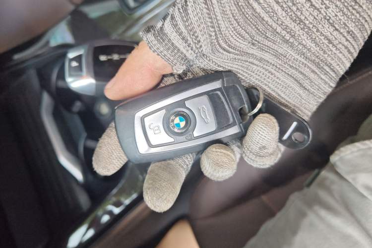 Used BMW X3 2014 xDrive20i X Design Package Vehicle Key