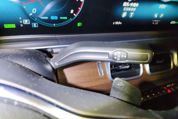 Used Mercedes-Benz GLS 2023 GLS 450 4MATIC Luxury Model Gear Lever