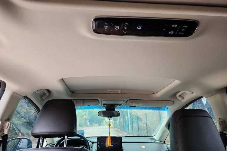 Used Honda Elysion 2022 2.0L eHEV Luxury First Edition