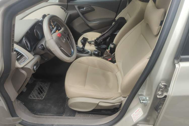 Used Buick GT 2013 GT 1.6L Manual Entry-Level Model