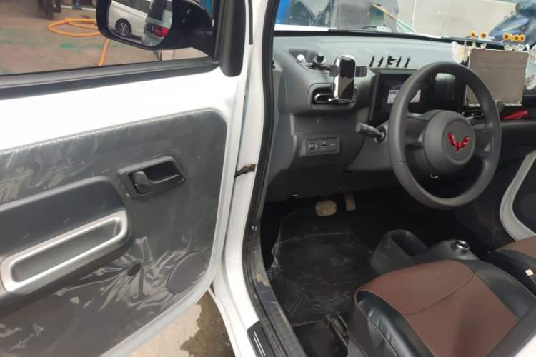 Used Wuling Zhiguang New Energy 2025 Standard Model Driver Seat