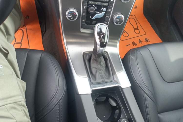 Used Volvo S60 2015 S60L T5 Intelligent Drive Edition
