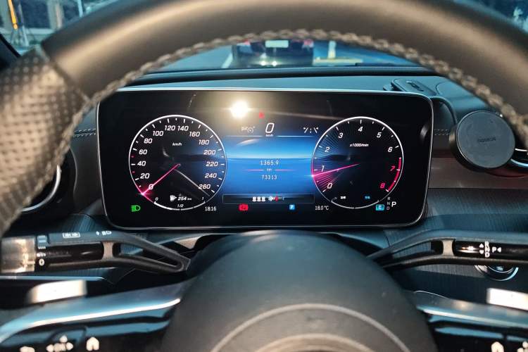 Used Mercedes-Benz C-Class 2023 Revised C 200 L Sport Edition Instrument Cluster