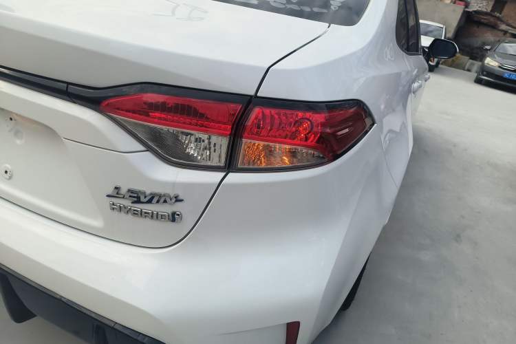 Used Toyota Levin 2023 Smart Electric Hybrid Dual-Engine 1.8L Sport Edition Right Rear Taillight