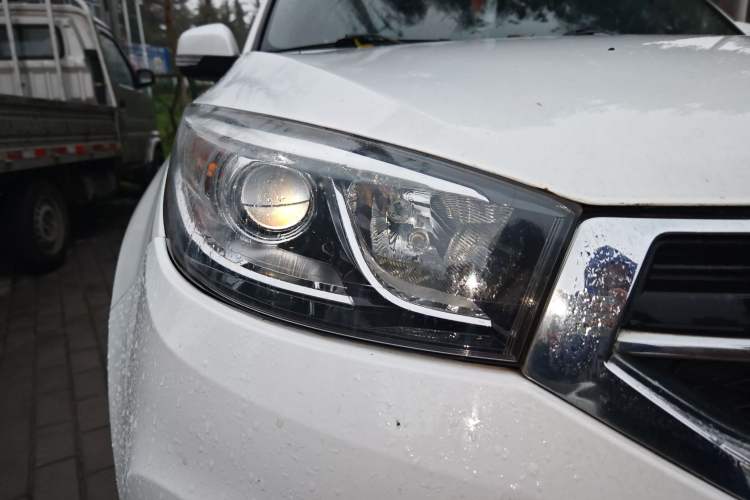 Used Chery Tiggo 3 2015 1.6L CVT ZhiShang Commemorative Edition
