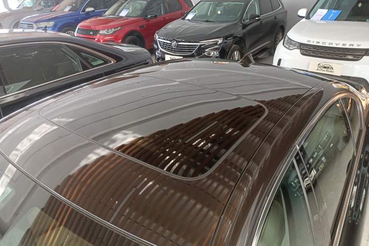 Used BMW 5 Series 2014 525Li Luxury Design Package