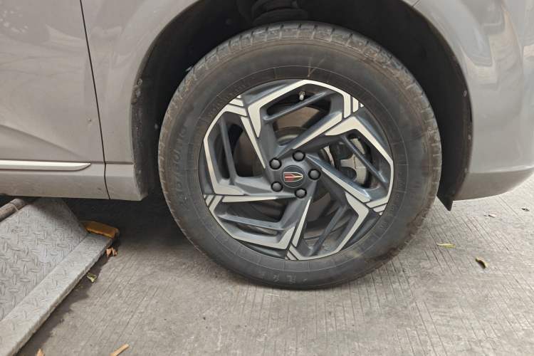 Used Hongqi HS3 2023 1.5T Two-Wheel Drive Shanwei Edition