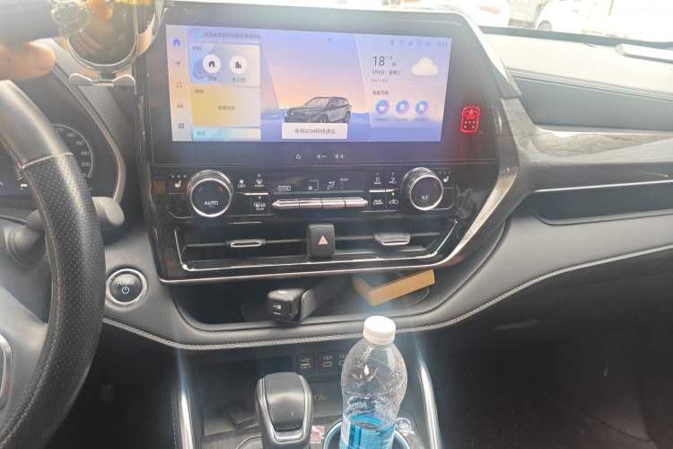 Used Toyota Crown Kluger 2024 2.5L HEV Four-Wheel Drive Premium Edition Audio And AC Panel