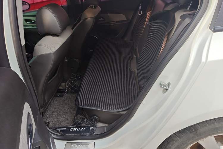 Used Chevrolet Cruze 2011 1.8L SE Automatic Left Rear Seat