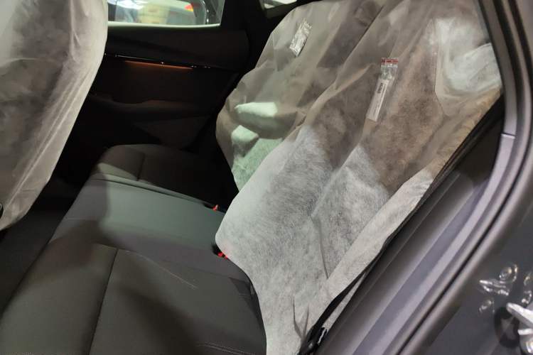 Used Volkswagen ID.UNYX 2025 Pure Model