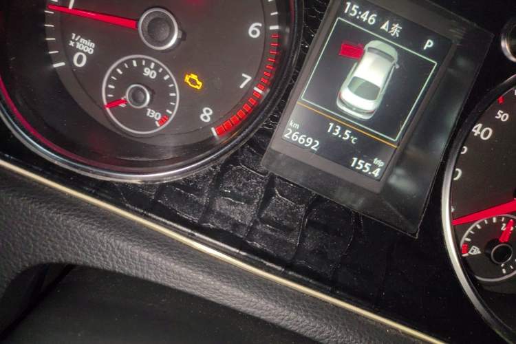 Used Volkswagen CC 2016 300TSI 25th Anniversary Edition Odometer Close Up