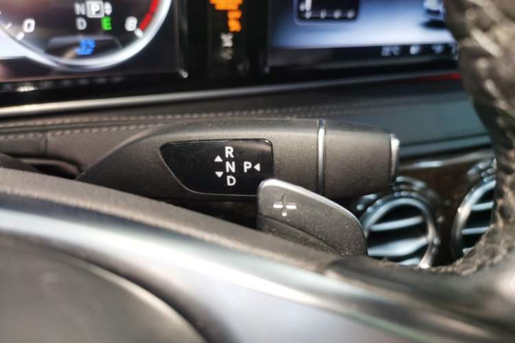 Used Mercedes-Benz S-Class 2016 S 320 L Business Model