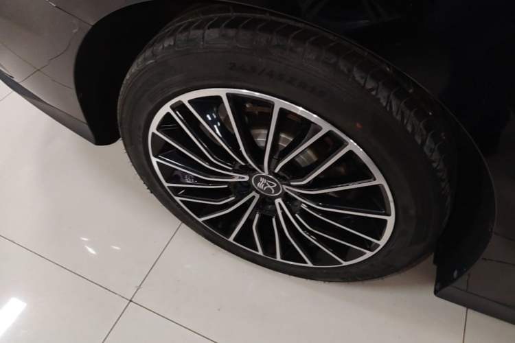 Used BYD Han 2022 DM-i 121KM Luxury Model
