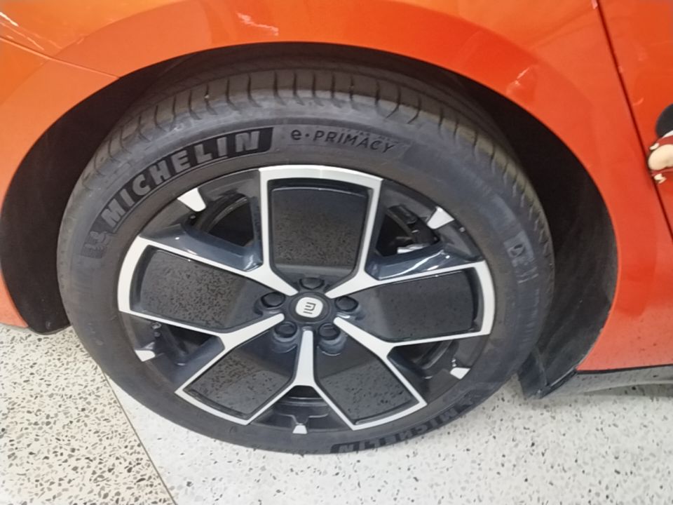 Xiaomi Auto SU7 2024 Rear-Drive Long-Range Intelligent Driving Version — снимка 11